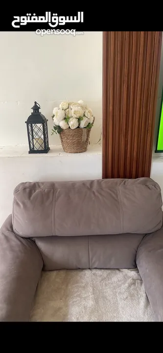 كنب امريكي رمادي مستعمل بحاله ممتازه  جدا