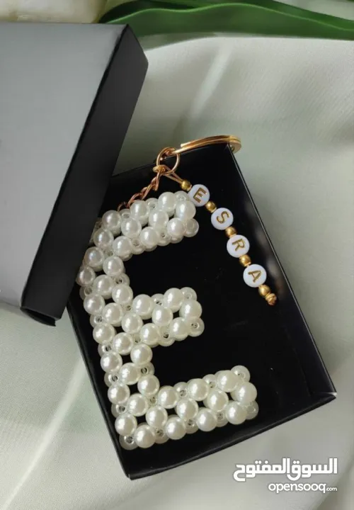 اعلان عن اكسسوارات مميزة hand made لمعرفة سعر كل قطعة واحدة تواصل على الرقم