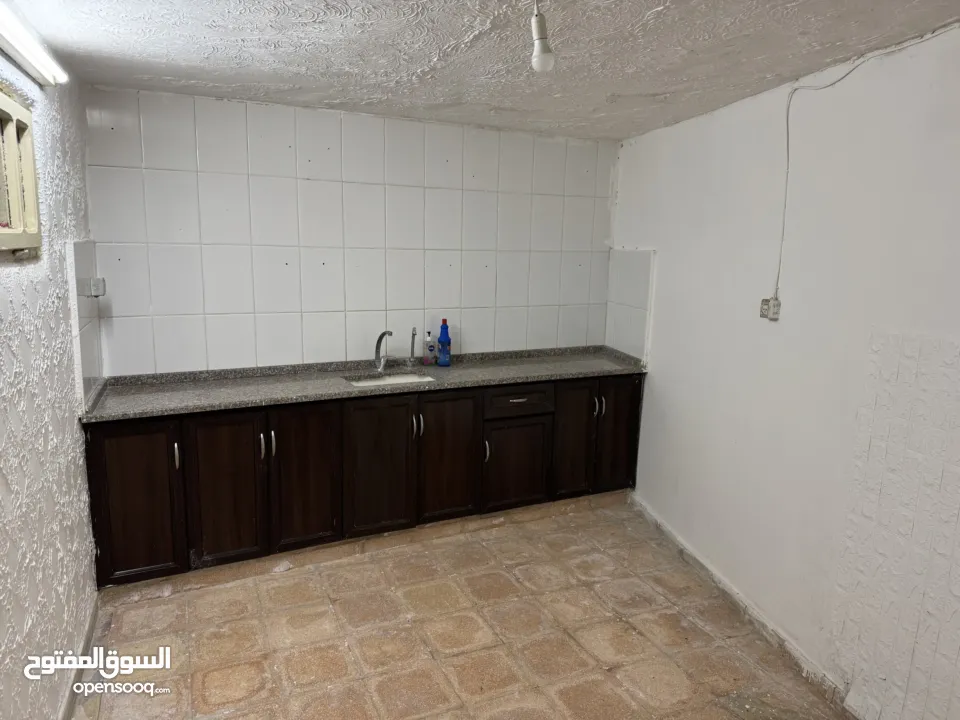 بيع شقه غير مفروشة