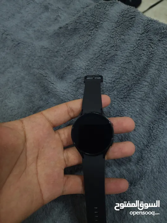 ساعة samsung watch 4 للبيع ( only open box )
