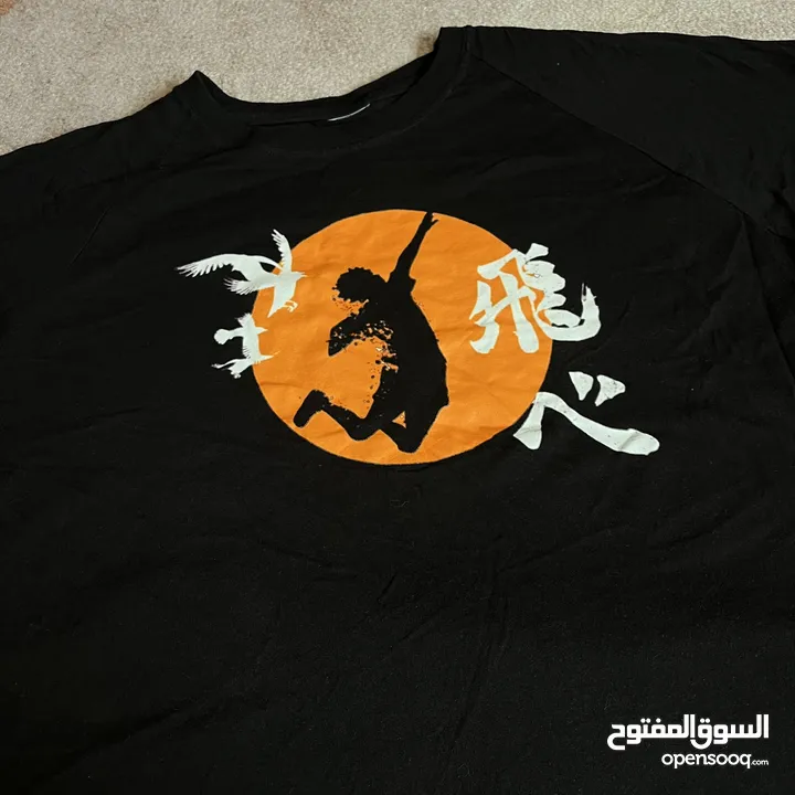 بلوزة انمي haikyuu. حجم لارج مناسبة للجنسين. مناسبة للصيف. لمحبي الانمي.