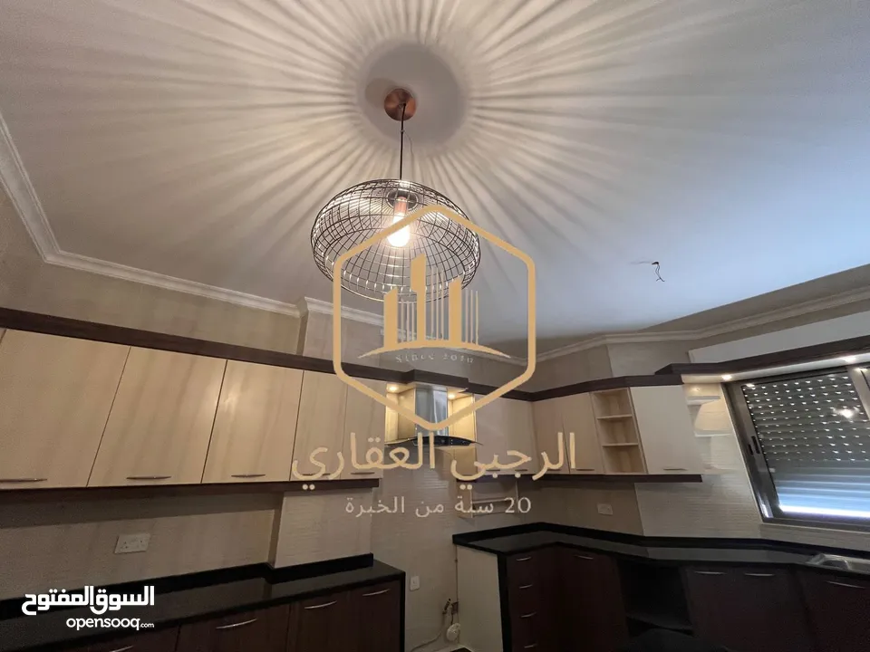 شقة / للايجار / 3نوم / طابق اول من فيلا / 200 متر / دابوق