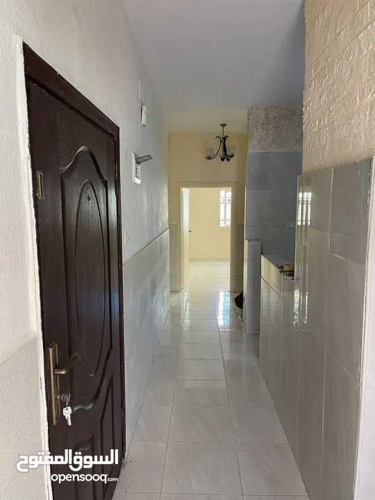 شقه للايجار في جبل طارق طابق ثاني