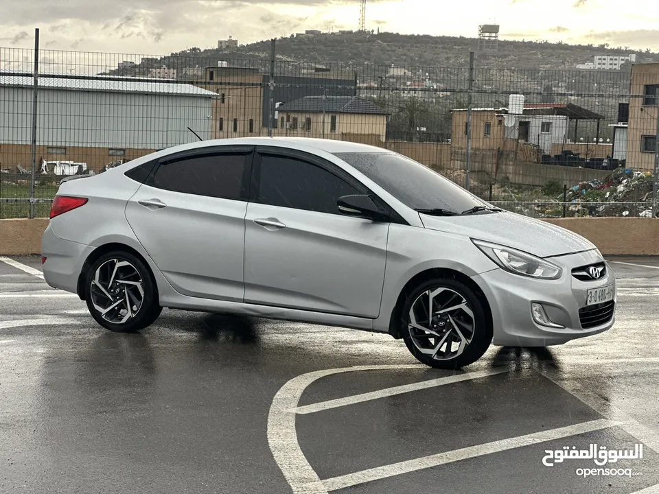 هونداي اكسنت بنزين 2016