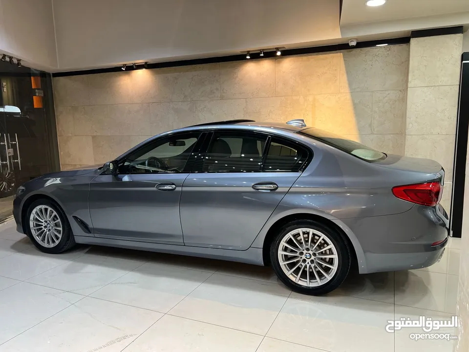 BMW 530i 2017 وارد شركه ابو خضر مالك اول فحص كامل بحاله الوكاله