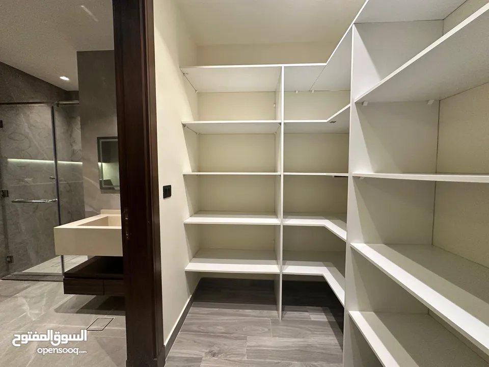 شقة غير مفروشة للايجار في الدوار الرابع  ( Property 39636 )-175034612