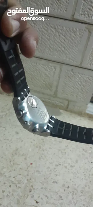 سواتش بحاله ممتازه جدا جدا   حجم كبير  استوب واتش السعر نهائي  عشان ما تغلبني