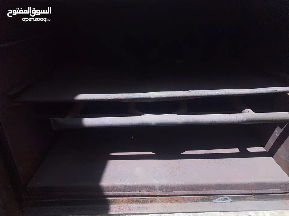 فرن عربي شغال ميه ميه بس بدك تغير البربيش