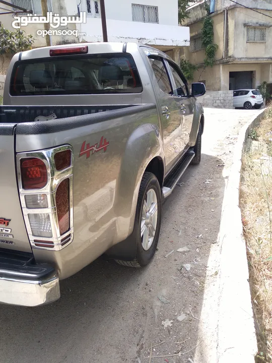 بكب ايسوزو ديماكس LS نشمي 4×4 موديل2016 قصة2017  فحص كامل الصنف الاول محرك 3000 على وضع الشركه