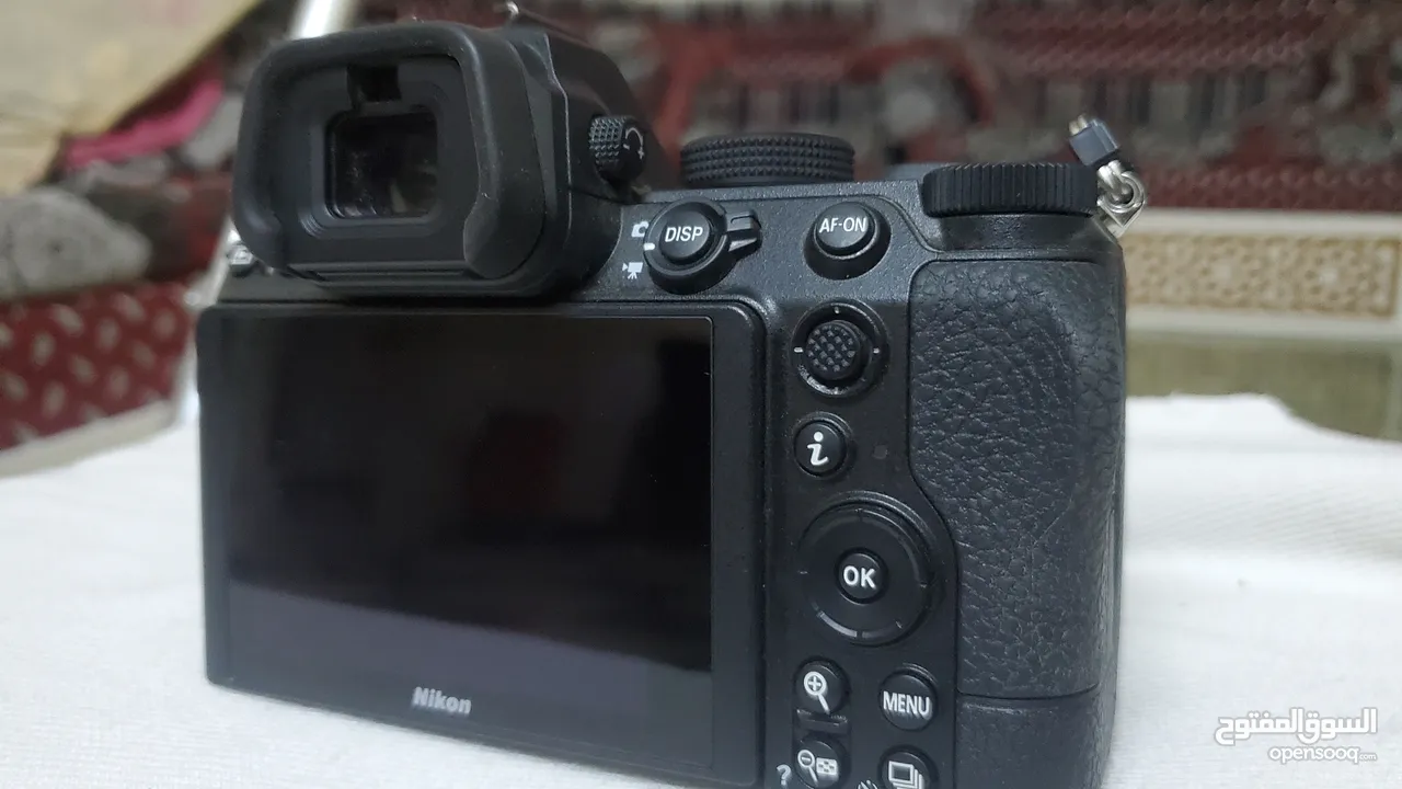 كاميرا نيكون Z5 مع العدسة الوكالة + جهاز لاقط الفيديو لاسلكي