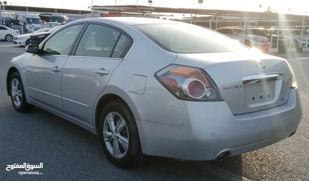 Nissan Altima S V4 2.5L Model 2011