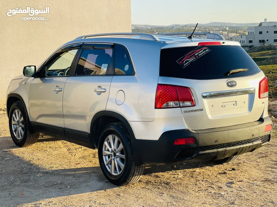 كيا سورينتو 2012 ب الرخصه