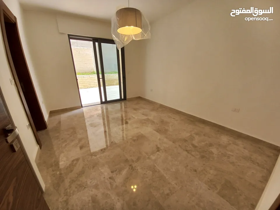 شقة غير مفروشة للإيجار 420م2 ( Property 12999 )-175073071