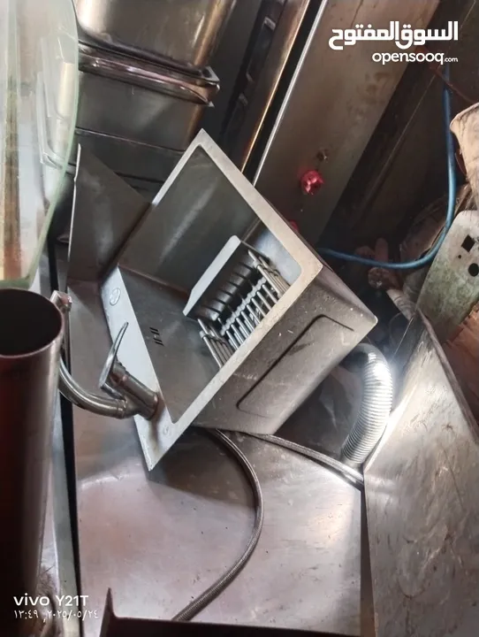 عدة مطعم شورما كامله للبيع