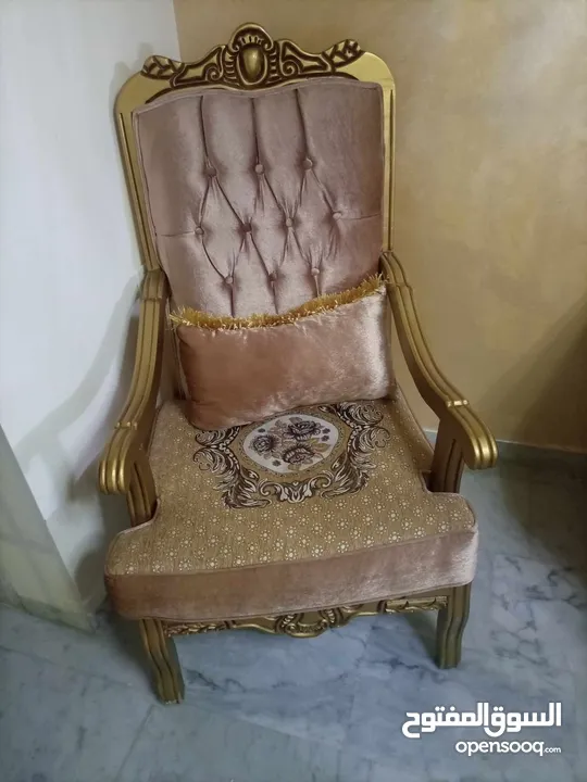 طقم كنب 7 مقاعد للبيع استخدام بسيط