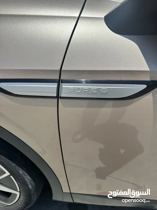 للبيع فولكس فاجن اي دي فور بيور بلص موديل 2021 لون ذهبي  VW ID4 crozz pure+ 2021 Gold color