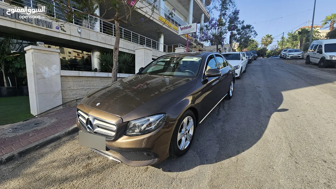 مرسيديس e200 موديل 2016 بحالة ممتازة