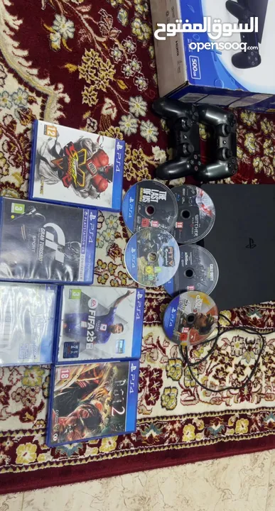 PS4 slim 500gb + 2 controllers + video games