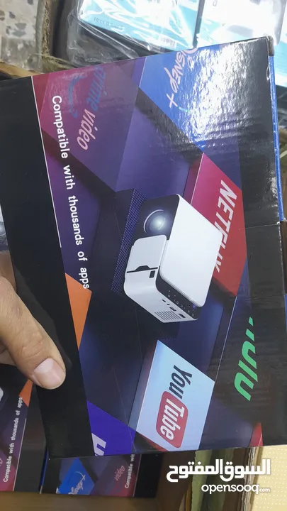 بروجكتر عرض المسرح المنزلي تقنية HD بمساحة تصل 120أنش