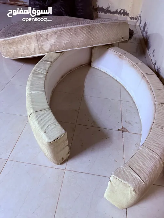 غرفت نوم بدون خزانة للبيع