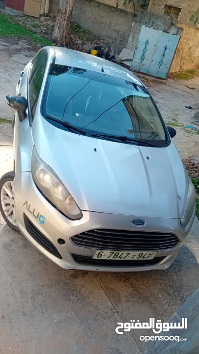 فورد فيستا 2015 للبيع