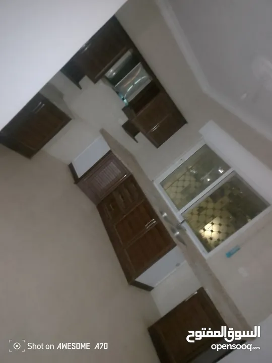 شقق فارغه للايجار بناء حديث يسحق المشاهده