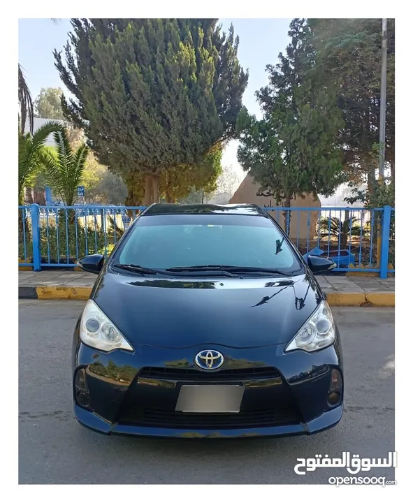 ‎تويوتا بريوس C موديل 2013 بحالة الوكالة