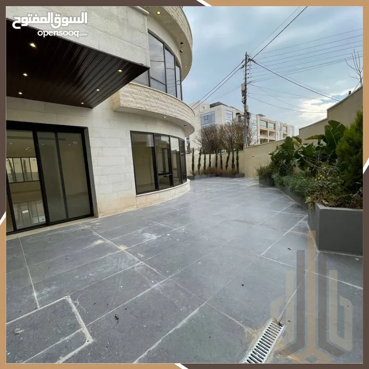 شقة دوبلكس للبيع في دير غبار بالقرب من زيت وزعتر  بمساحة 355م