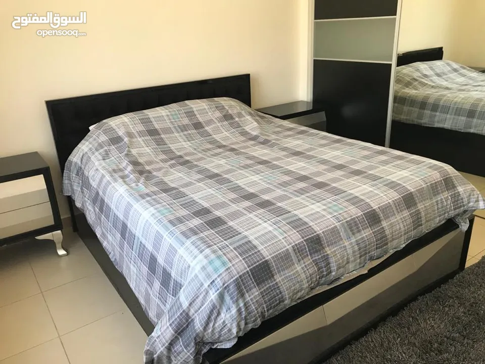عبدون ـ شقه مفروشه فرش كامل فاخر للايجار سوبر ديلوكس باجره 1000 دينار شهري