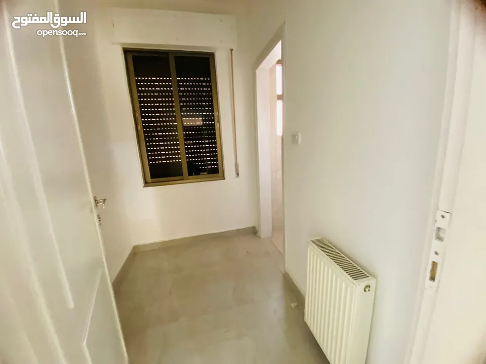 شقة سوبر ديلوكس - دير غبار - 4نوم 2ماستر - 250م - قرب الخدمات - موقع هادئ ومميز