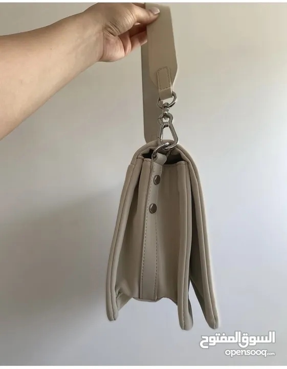 Medium size bag ,good condition