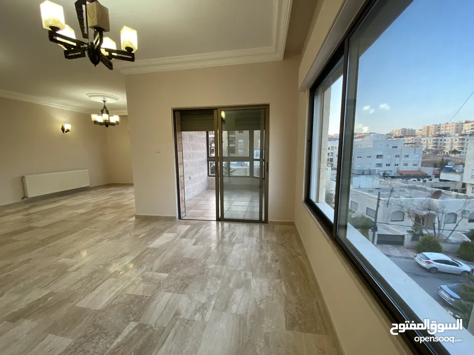 شقة غير مفروشة للبيع 223م2 ( Property ID : 38282 )