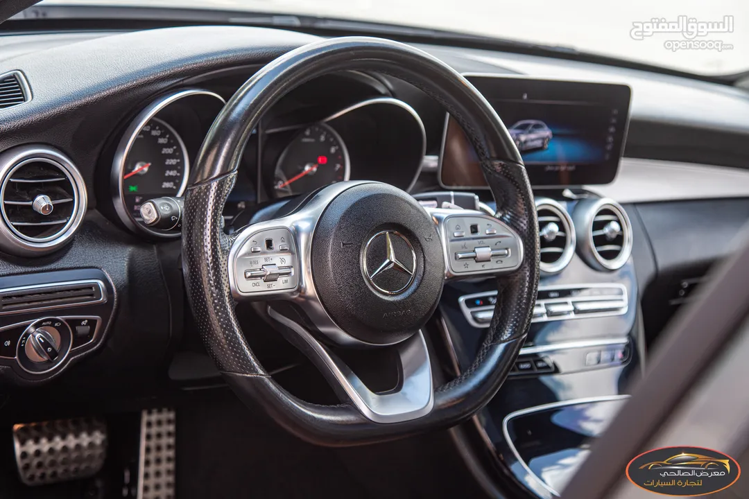 Mercedes C200 2019 Mild hybrid Amg kit Night Package   السيارة وارد الشركة و قطعت مسافة 83,000 كم