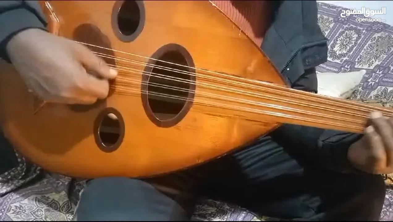 عود عراقي قديم مستعمل للبيع