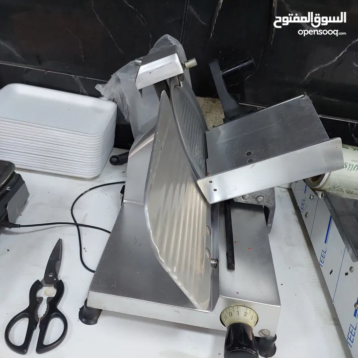 عده محل البان واجبان ومجمدات والمحل للظمان اولايجار