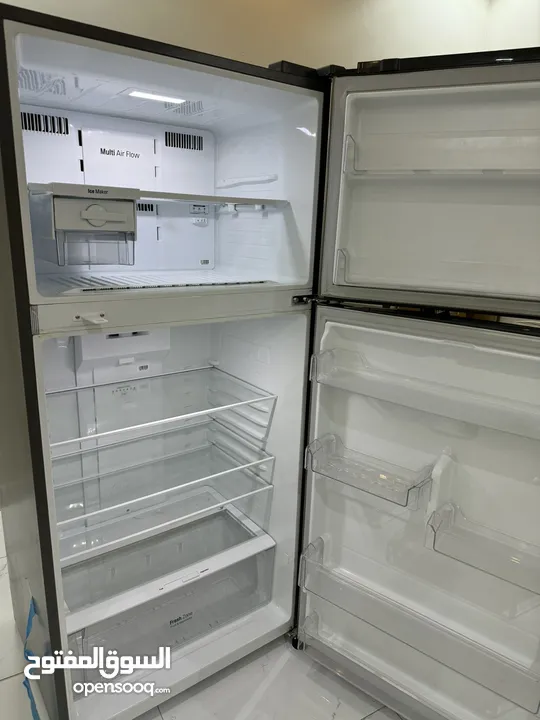 ثلاجة LG نظيفة بحالة ممتازة - كمبروسر جديد بضمان