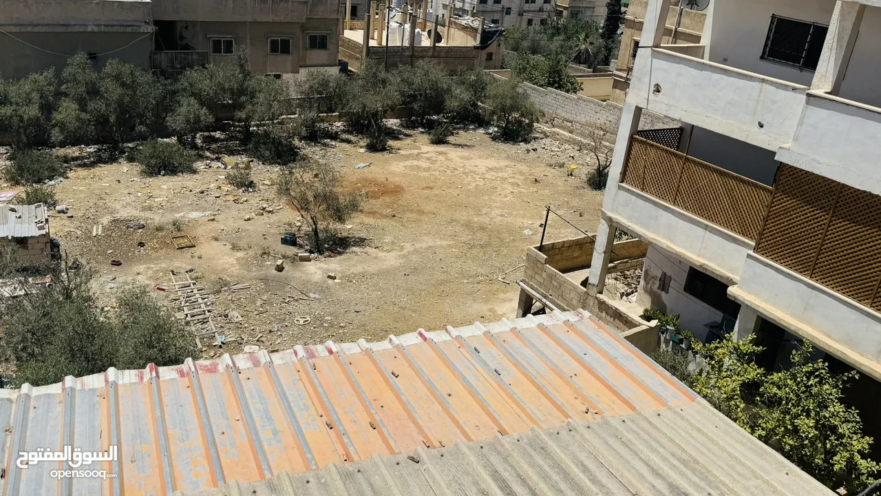 عقار كامل للبيع