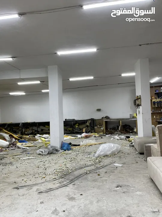 محل تنجيد كنب للبيع مع عدتو وزباينه شغال 100‎%‎
