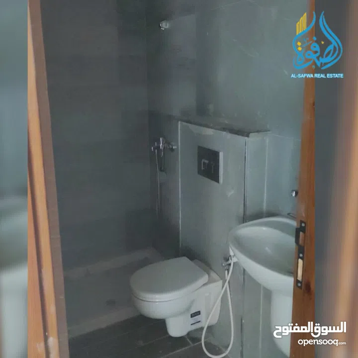 شقه جديده مميزة للايجار عين مصباح قرب عفاف مول