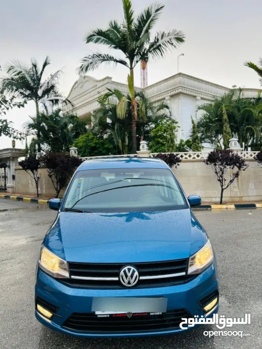 كادي موديل 2018 ماتور 2000ديزل -ركاب 6+1-ماشي 115الف كليو -غيارعادي فحص نظيف صلاة النبي