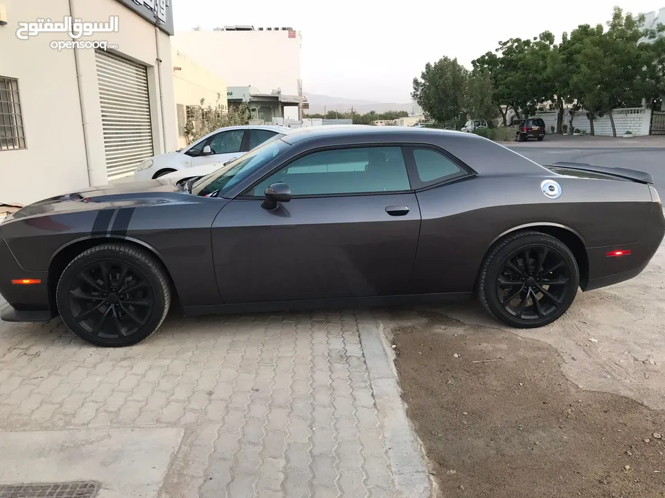 Dodge Challenger SRT 2015 Model