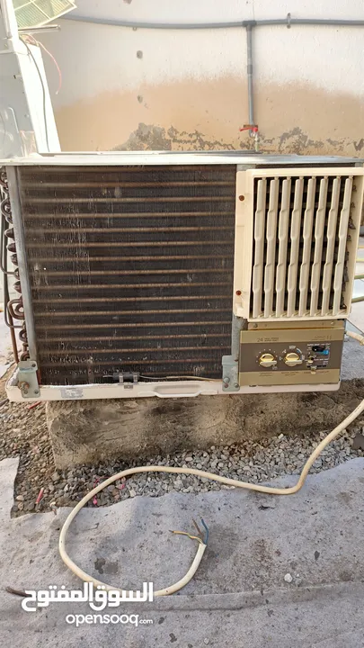 Window AC general 2 ton big compassor made in thiland location Al Khoud souq near kenz hypermarkrt