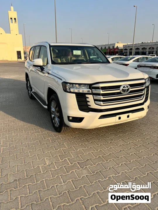 تويوتا  لاندكروزر استيشن TOYOTA LAND CRUISER GXR 4.0 موديل 2025