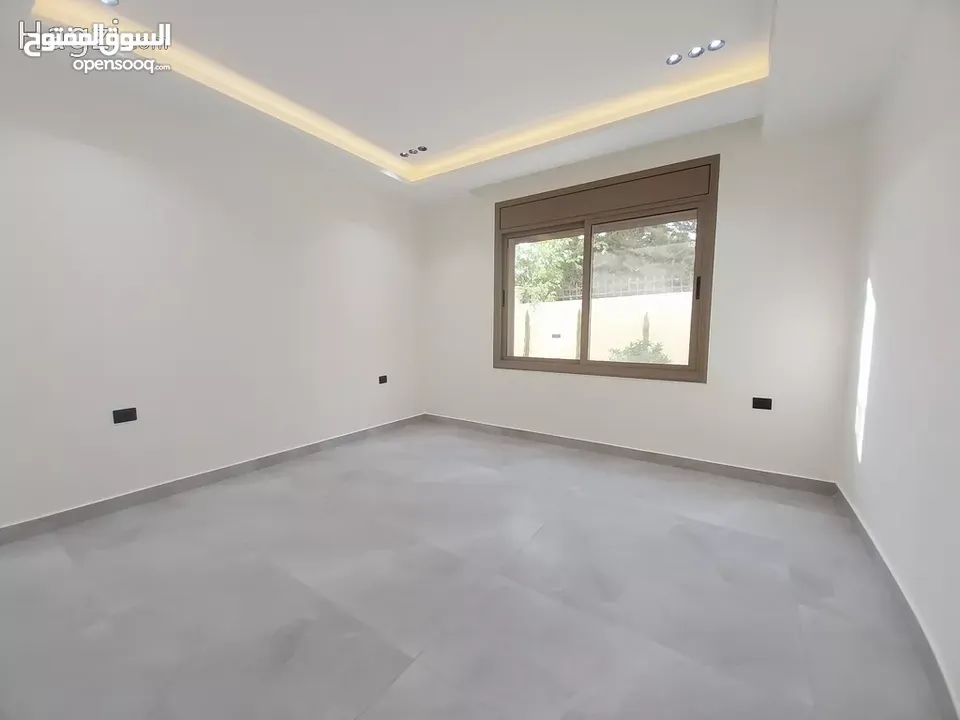 شقه للبيع في منطقه دير غبار حجار النوابلسه طابقيه مع اطلاله مميزه ( Property ID : 34116 )