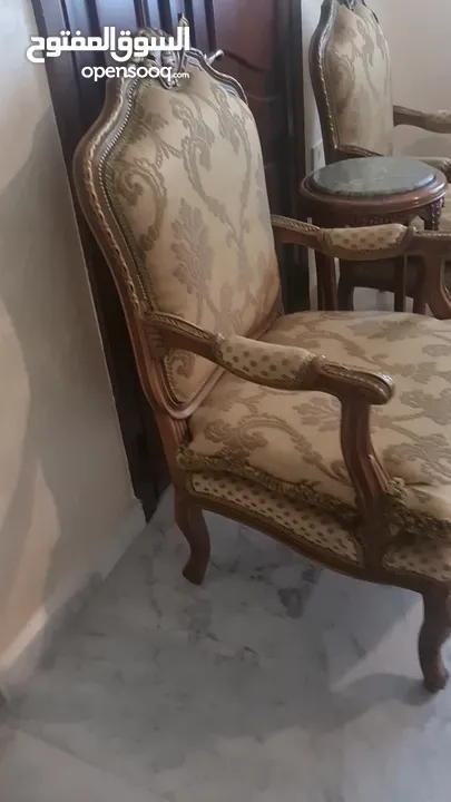 طقم كنب فاخر كالجديد