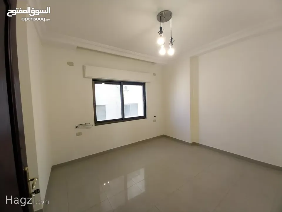 شقة مميزة طابق اول في دير غبار ( Property ID : 30292 )