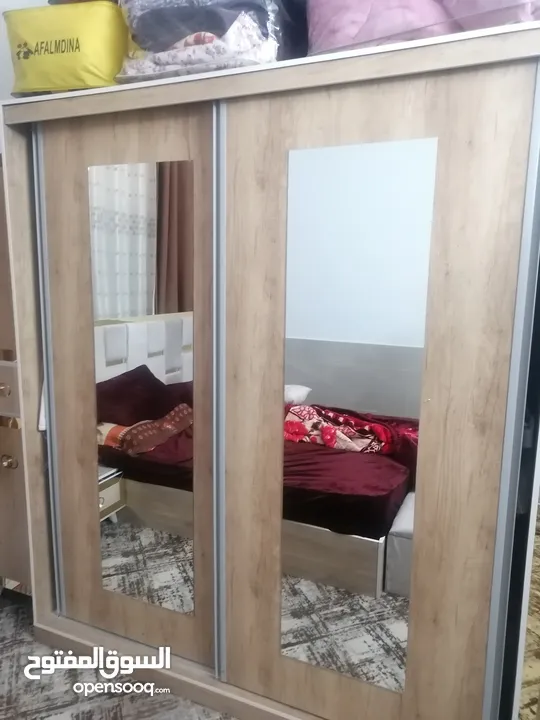 غرفة نوم استخدام شهرين فقط خشب عادي مش زان مع فرشتها فقط شهرين وما تم النصيب