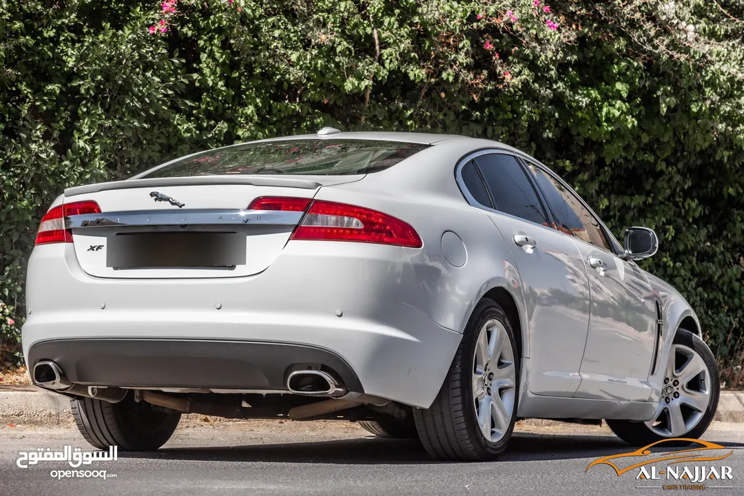 Jaguar XF 2007  السيارة وارد الشركة و بحالة ممتازة جدا