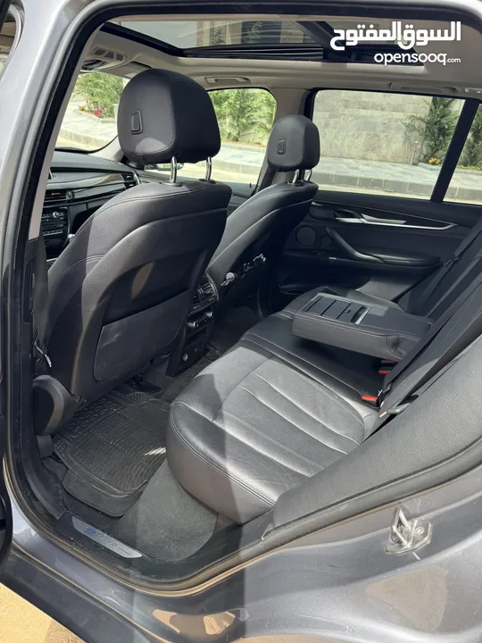 BMW X5 Model 2016 Plug-in 23750 دينار فحص كامل، كاملة الاضافات.