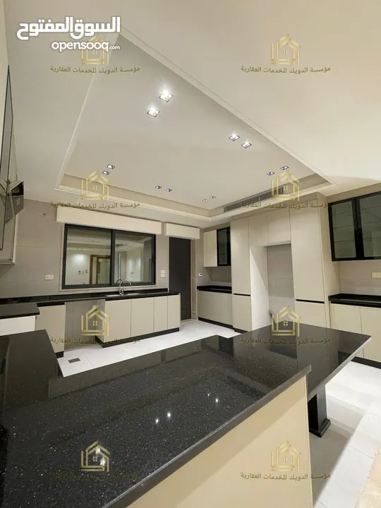 شقة فاخرة - لم تسكن - 4نوم 2ماستر - 230م - ارضية - ترس - موقع هادئ ومميز